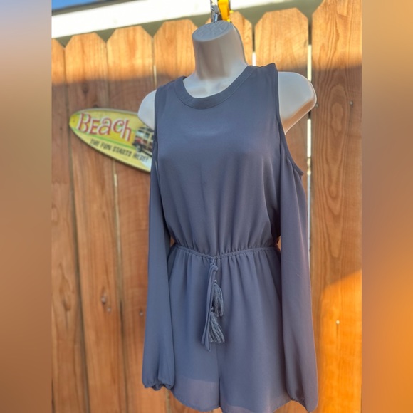 Cute Ooh La La Long Sleeve Romper Size Small - Picture 4 of 8